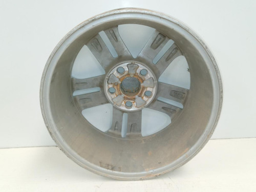 LLANTA Toyota COROLLA TOURING SPORTS (E21) 
