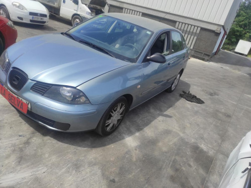 SEAT CORDOBA BERLINA (6L2) — vehículo donante para recambios 