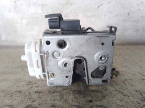 CERRADURA PUERTA DELANTERA DERECHA Audi A4 AVANT (B5) 