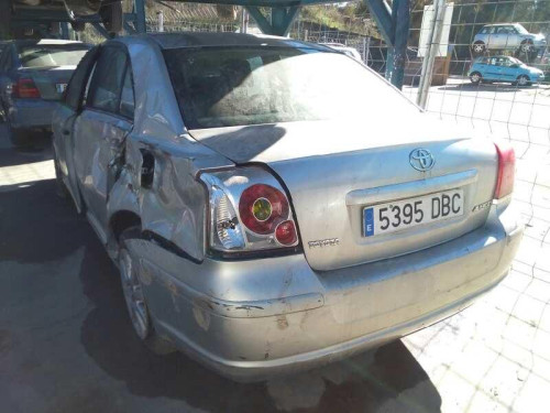  TOYOTA AVENSIS BERLINA (T25) 