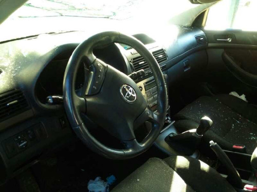  TOYOTA AVENSIS BERLINA (T25) 