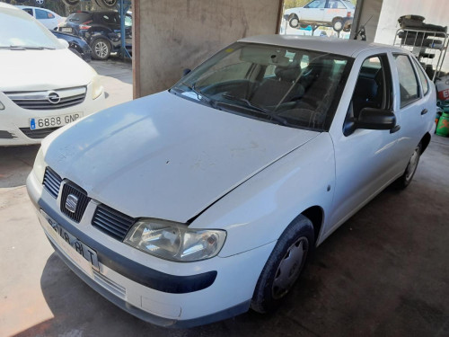 SEAT CORDOBA BERLINA (6K2) — vehículo donante para recambios 