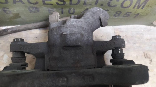 PINZA DE FRENO TRASERA DERECHA 