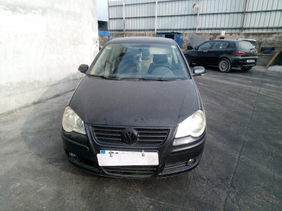 VOLKSWAGEN POLO IV (9N3)