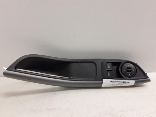 MANDO ELEVALUNAS DELANTERO IZQUIERDO Ford FOCUS SPORTBREAK (CB8) 