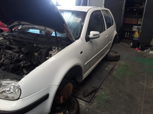 VOLKSWAGEN GOLF IV BERLINA (1J1)(10.1997) — автомобиль-донор на запчасти 