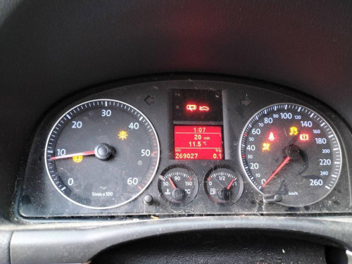  VOLKSWAGEN TOURAN (1T1) 