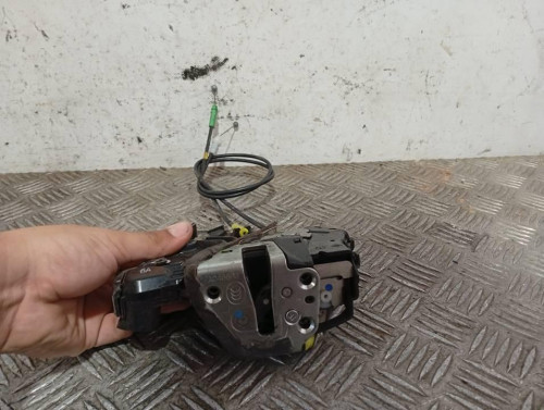CERRADURA PUERTA DELANTERA IZQUIERDA 