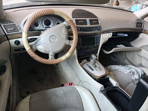 MERCEDES-BENZ CLASE E (BM 211) BERLINA — vehículo donante para recambios 