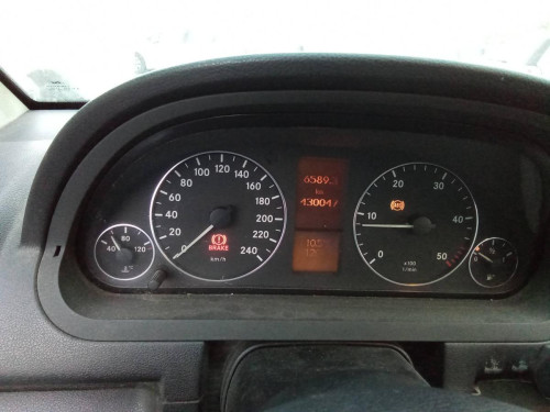 MERCEDES-BENZ CLASE A (BM 169) — автомобиль-донор на запчасти 