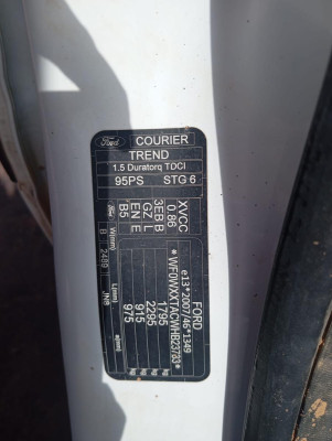FORD TRANSIT COURIER (C4A)