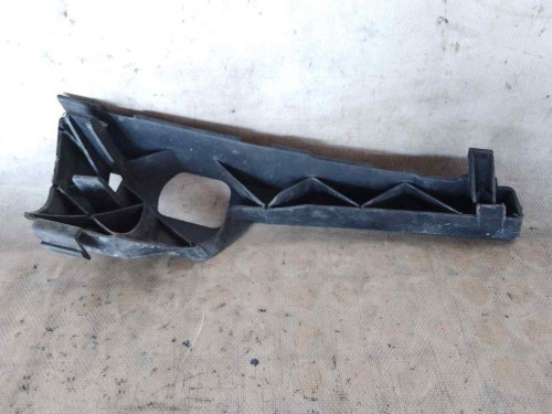SOPORTE FARO IZQUIERDO FORD FOCUS BERLINA (CAP) 
