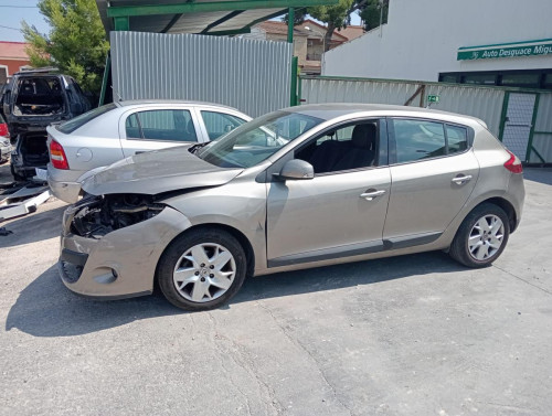  RENAULT MEGANE III BERLINA 5P 