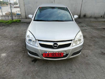 OPEL VECTRA C BERLINA