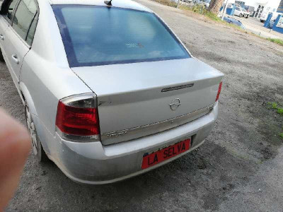 OPEL VECTRA C BERLINA