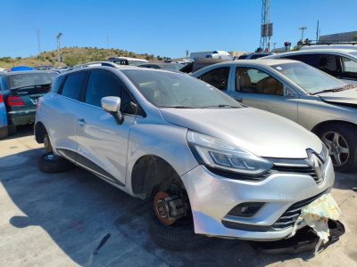 RENAULT CLIO IV GRANDTOUR
