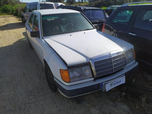  MERCEDES-BENZ CLASE 124 (BM 124) BERLINA 