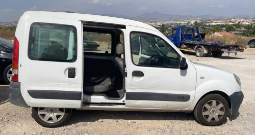 RENAULT KANGOO I (F/KC0) — vehículo donante para recambios 