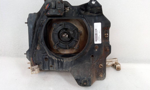 FARO DERECHO Opel MONTEREY 