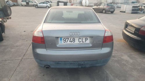  AUDI A4 BERLINA (8E) 