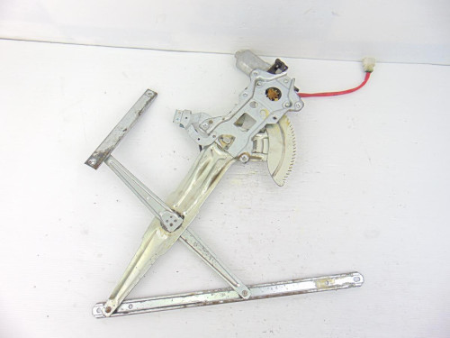  ELEVALUNAS DELANTERO DERECHO MITSUBISHI MONTERO SPORT (K90) 