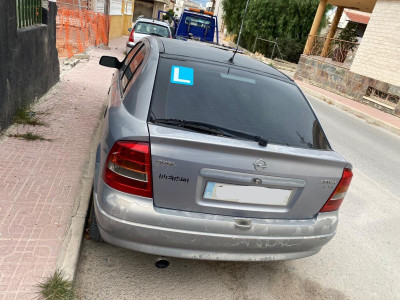 OPEL ASTRA G BERLINA
