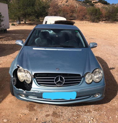MERCEDES-BENZ CLK (BM 209) COUPE