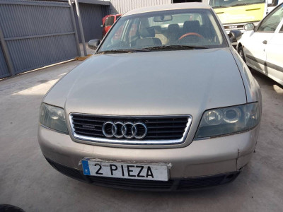 AUDI A6 BERLINA (4B2)