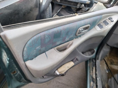 CERRADURA PUERTA DELANTERA IZQUIERDA