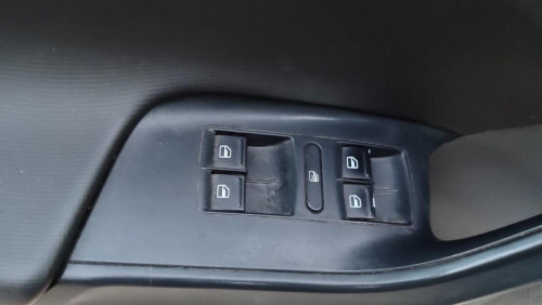 SEAT IBIZA BERLINA (6J5) — автомобиль-донор на запчасти 