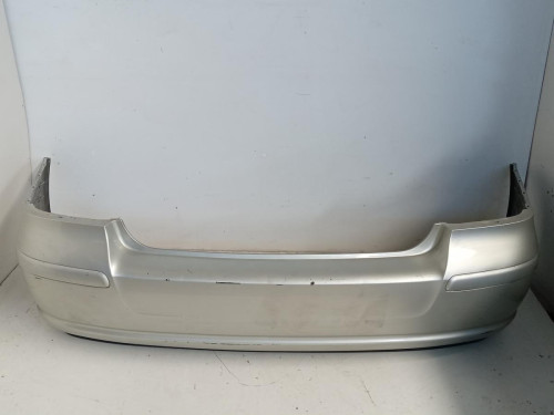 PARAGOLPES TRASERO TOYOTA AVENSIS BERLINA (T25) 