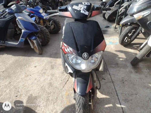 PIAGGIO (VESPA) — автомобиль-донор на запчасти 