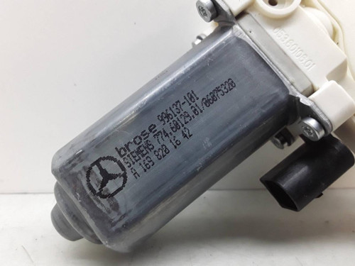 MOTOR ELEVALUNAS DELANTERO DERECHO Mercedes-Benz CLASE A (BM 169) 