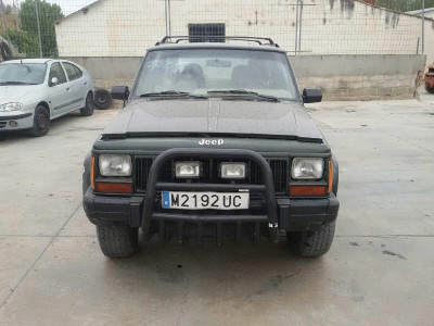 CHRYSLER JEEP CHEROKEE (J)