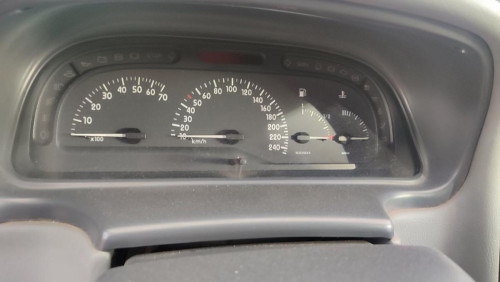 RENAULT LAGUNA (B56) — vehículo donante para recambios 