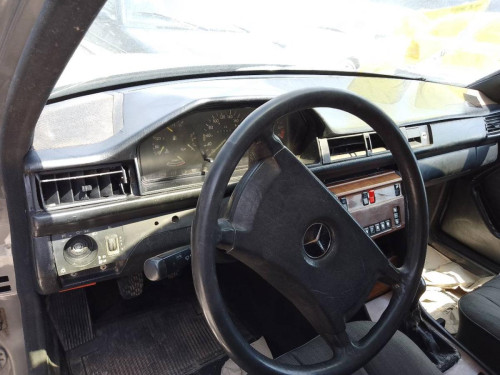 MERCEDES-BENZ CLASE 124 (BM 124) BERLINA — автомобиль-донор на запчасти 