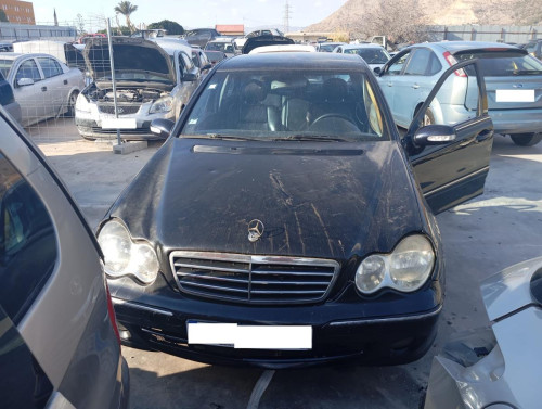  MERCEDES-BENZ CLASE C (BM 203) BERLINA 