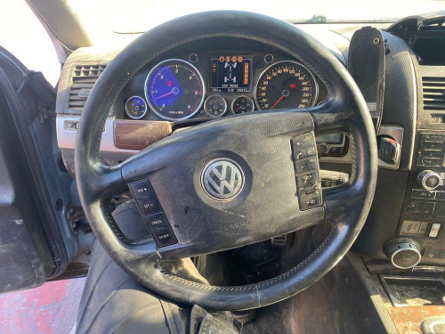 VOLKSWAGEN TOUAREG (7LA) — Donor Vehicle for Used Parts 