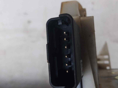 CERRADURA PUERTA DELANTERA IZQUIERDA