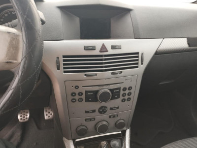 OPEL ASTRA H GTC
