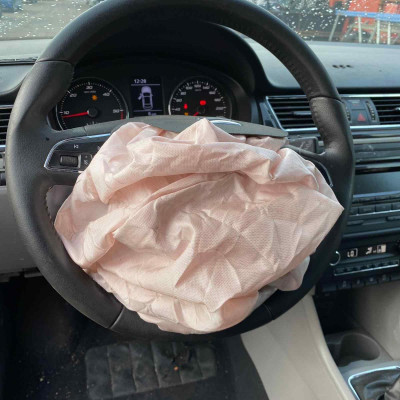 SEAT TOLEDO (KG3)