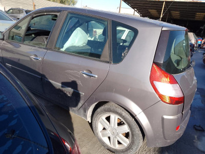 RENAULT SCENIC II (JM)