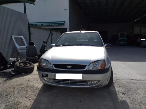  FORD FIESTA BERLINA (DX) 