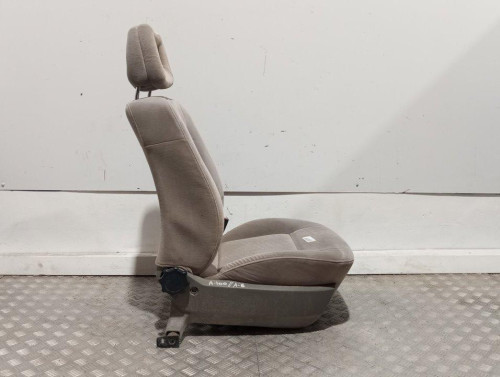  ASIENTO DELANTERO DERECHO 