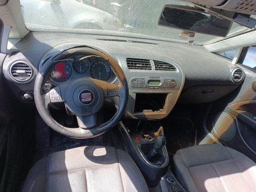  SEAT LEON (1P1) 