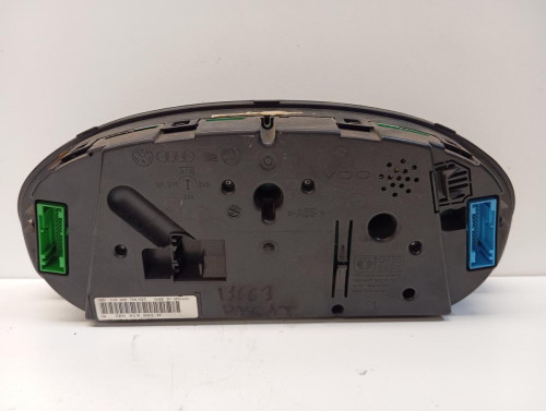  CUADRO INSTRUMENTOS Volkswagen PASSAT BERLINA (3B2) 