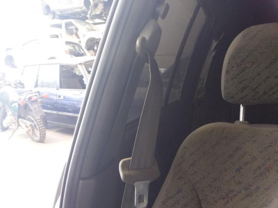 CINTURON SEGURIDAD DELANTERO DERECHO