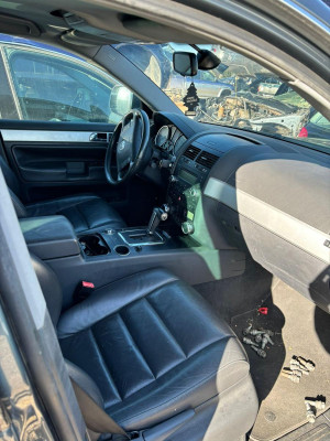 VOLKSWAGEN TOUAREG (7LA)