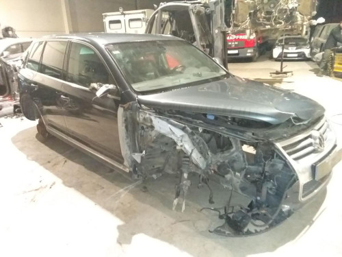 VOLKSWAGEN TOUAREG (7LA) — автомобиль-донор на запчасти 