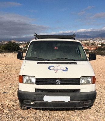 VOLKSWAGEN T4 TRANSPORTER